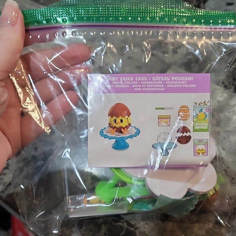 Miniverse Make It Mini Spring Baby Chick Cake